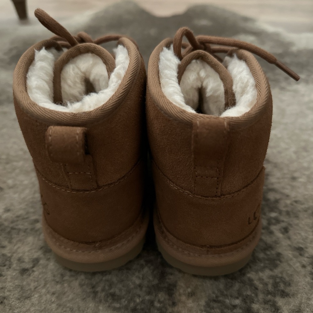 ugg boots - Picture 2 of 4